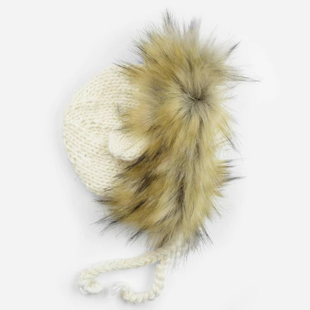 Blueberry Hill lion Cozy Cream Knit Kids Hat with Faux Fur Pom 3-6 months